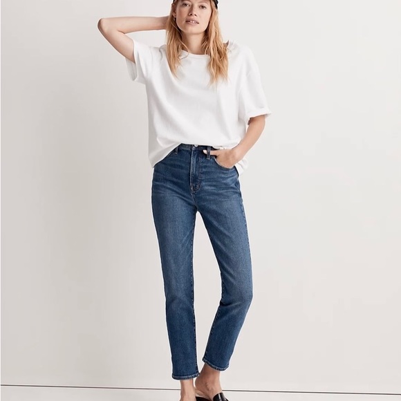 Madewell The Perfect Vintage Jean in Manford Wash - Picture 2 of 7